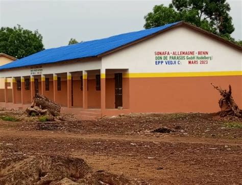 paraNEWS: Construction of School in Benin .
